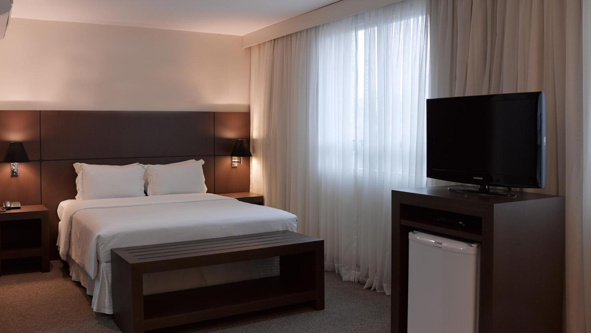 Hotel Bourbon Convention 4*