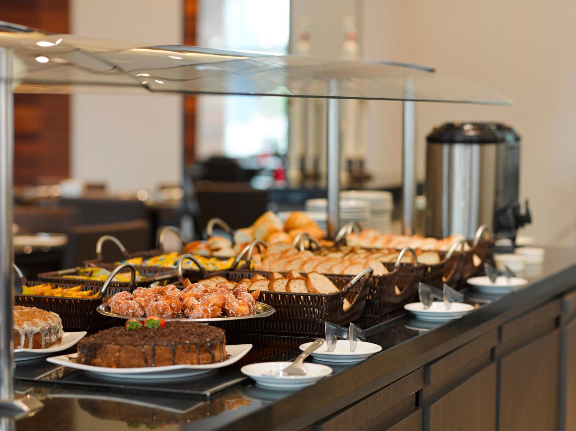 Hotel Bourbon Convention 4*