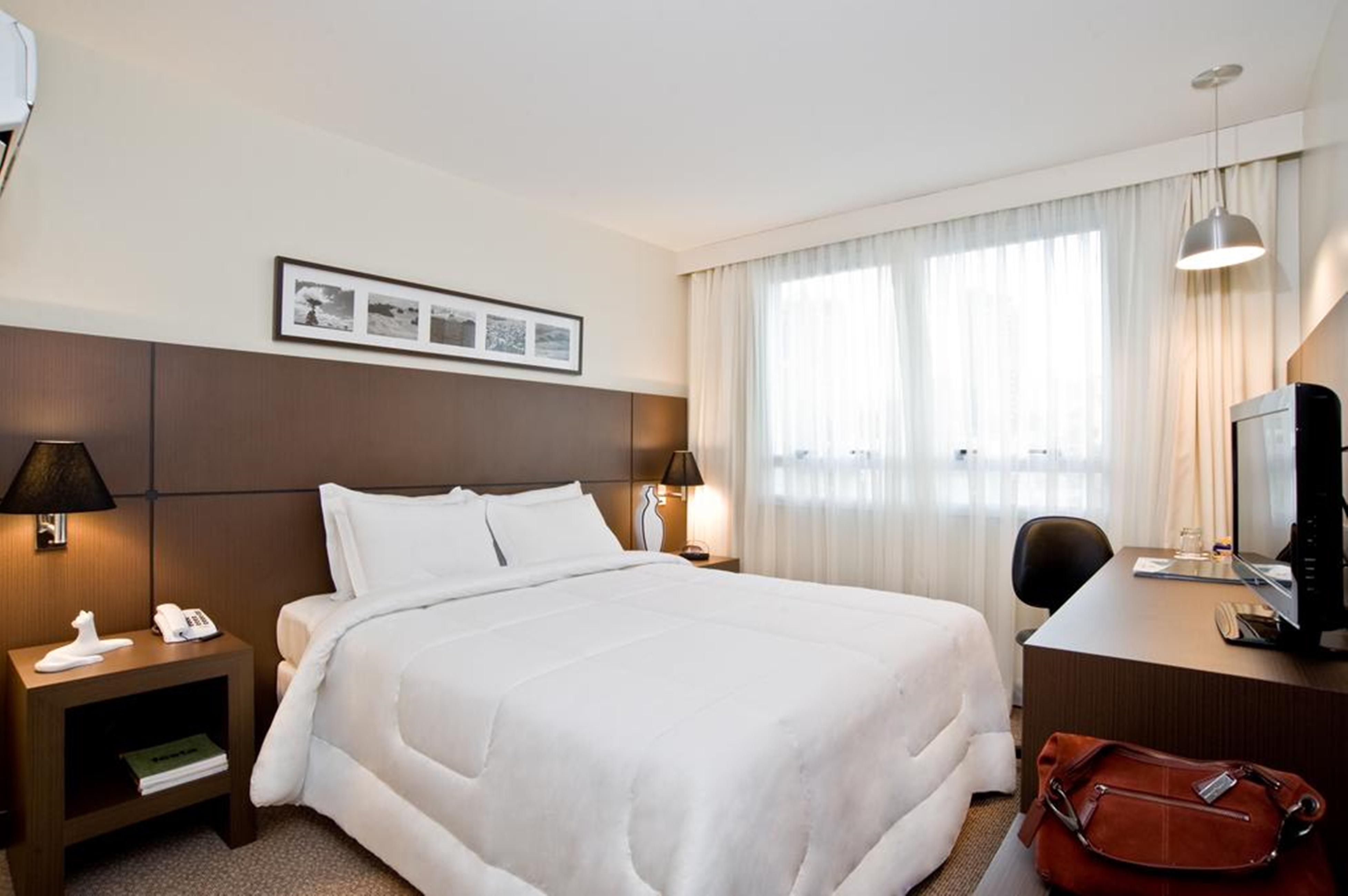 Bourbon Convention Hotel 4*